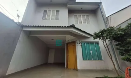 Sobrado com 3 dormitórios para alugar, 120 m² por r$ 3.400,00/mês - jardim monte rei - maringá/pr
