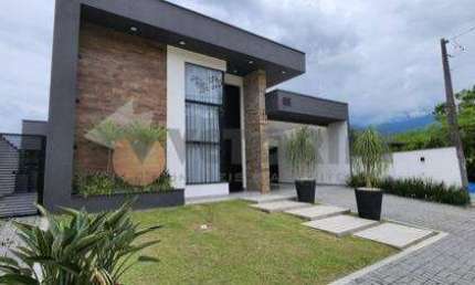 Casa com 4 quartos, 240m², à venda em Caraguatatuba, Mar Verde