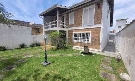 Sobrado com 4 quartos, 270m², à venda em Caraguatatuba, Martim de Sá