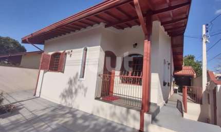 Casa com 3 quartos à venda na Rua Doze de Outubro, 620, Vila Santana, Valinhos, 196 m2 por R$ 1.010.000