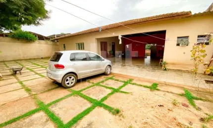 Casa com 3 quartos à venda na Rua Comendador Vicente Pérsico, 925, Recanto dos Dourados, Campinas, 350 m2 por R$ 550.000