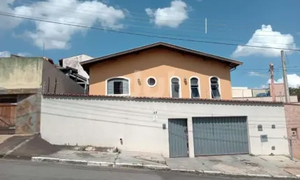Casa com 3 quartos à venda na Rua Leonel Natali Elizi, 22, Jardim Antonio Von Zuben, Campinas, 196 m2 por R$ 600.000