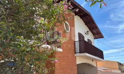 Casa com 4 quartos para alugar na Rua Dom José Paulo da Câmara, 415, Jardim Guarani, Campinas, 265 m2 por R$ 4.900