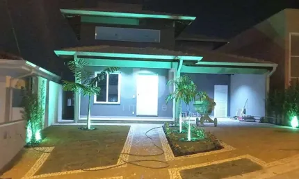 Casa em condomínio fechado com 3 quartos à venda na rua vereador antônio de oliveira, 160, condomínio village santa clara, valinhos, 223 m2 por r$ 1.390.000