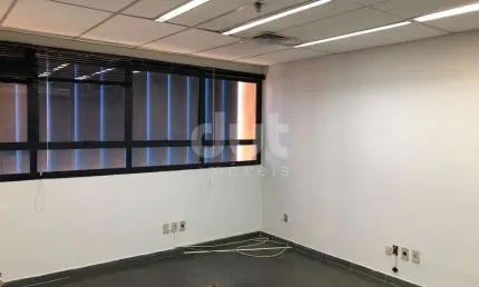 Sala comercial para alugar na Rua Sacramento, 126, Centro, Campinas, 45 m2 por R$ 1.500