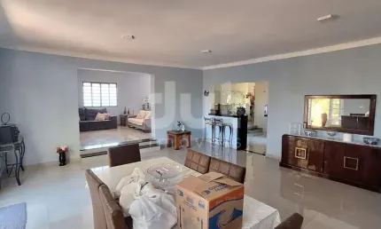 Chácara / sítio com 5 quartos à venda na estrada de servidão januário guilherme, 10, condomínio chácara grota azul, hortolândia, 420 m2 por r$ 1.800.000