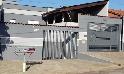 Casa com 5 quartos à venda na Alameda das Cabreúvas, 602/602A, Parque Manoel de Vasconcelos, Sumaré, 300 m2 por R$ 680.000
