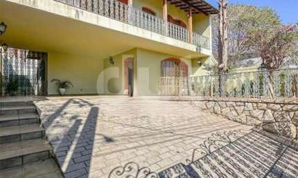 Casa com 3 quartos à venda na Renê Alves Barbosa, 221, Nova Itatiba, Itatiba, 420 m2 por R$ 940.000