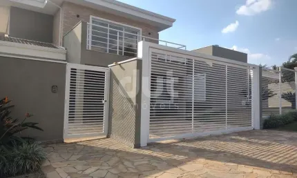 Casa em condomínio fechado com 4 quartos à venda na Rua Mariazinha Leite Campagnolli, 470, Parque Xangrilá, Campinas, 330 m2 por R$ 2.600.000