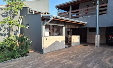 Casa com 4 quartos à venda na Gilberto Firmino de Souza, 287, Parque Santo Antônio (Nova Veneza), Sumaré, 265 m2 por R$ 742.000