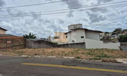 Terreno comercial à venda na Rua Serra dos Cristais, 331, Jardim Paranapanema, Campinas por R$ 320.000