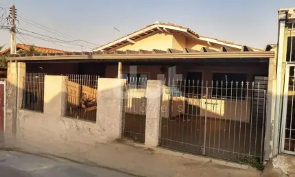 Casa com 3 quartos à venda na Rua Monteiro de Camargo, 67, Jardim García, Campinas, 227 m2 por R$ 400.000