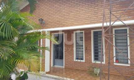 Casa com 3 quartos à venda na Rua Portugal, 80, Vila Bressani, Paulínia, 250 m2 por R$ 1.100.000