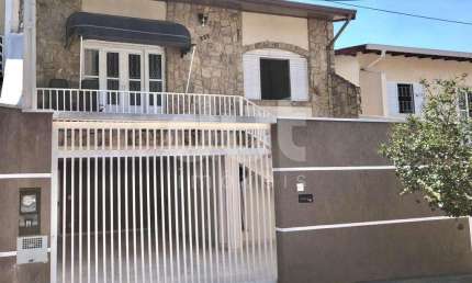 Casa com 4 quartos à venda na Rua Joaquim Theodoro Teixeira de Souza, 237, Vila Proost de Souza, Campinas, 240 m2 por R$ 690.000