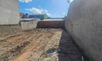 Terreno à venda na Rua Luíz Sebastião Baldo, 107, Maracanã, Colombo