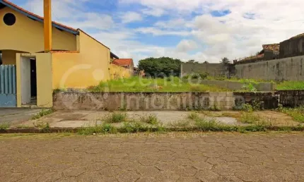 TERRENO à venda em Peruíbe, no bairro Maria H Novaes