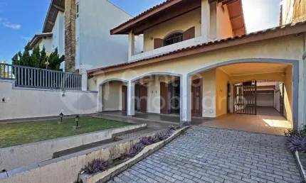 CASA à venda com 4 quartos em Peruíbe, no bairro Balneario Josedy