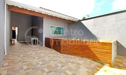 CASA à venda com piscina e 2 quartos em Peruíbe, no bairro Cidade Nova Peruíbe
