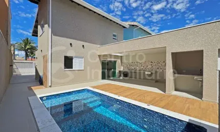 CASA à venda com piscina e 4 quartos em Peruíbe, no bairro Balneário Casa Blanca