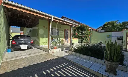 Casa à venda com 3 quartos em peruíbe, no bairro belmira novaes