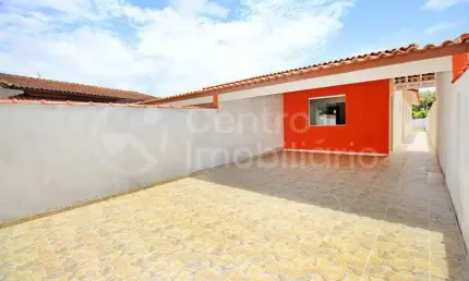 Casa à venda com 3 quartos em peruíbe, no bairro estancia antonio novaes