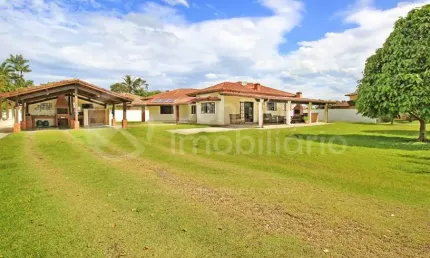 CASA à venda com 2 quartos em Peruíbe, no bairro Estância São Marcos