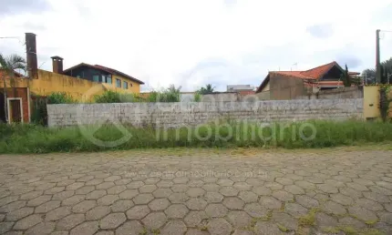 TERRENO à venda em Peruíbe, no bairro Maria H Novaes