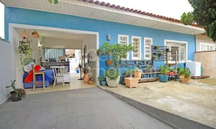 CASA à venda com 2 quartos em Peruíbe, no bairro Jardim Marcia