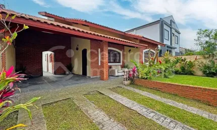 CASA à venda com 3 quartos em Peruíbe, no bairro Cidade Nova Peruíbe