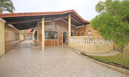 CASA à venda com 3 quartos em Peruíbe, no bairro Balneario Josedy