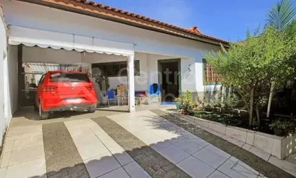 Casa à venda com 3 quartos em peruíbe, no bairro parque balneario oasis