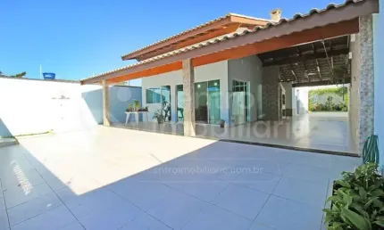 Casa à venda com 3 quartos em peruíbe, no bairro cidade nova peruíbe