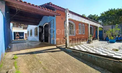 CASA à venda com 4 quartos em Peruíbe, no bairro Estancia dos Eucaliptos