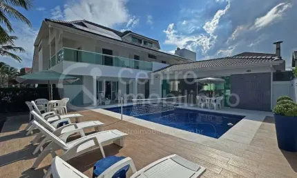 CASA à venda com piscina e 7 quartos em Peruíbe, no bairro Bougainvillee I
