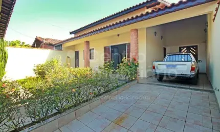 CASA à venda com 3 quartos em Peruíbe, no bairro Balneario Sao Joao Batista