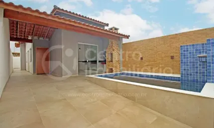 Casa à venda com piscina e 2 quartos em peruíbe, no bairro flora rica