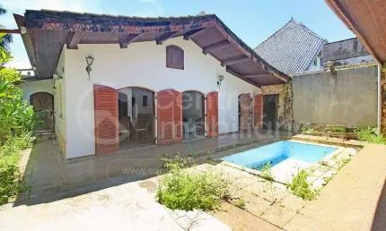 CASA à venda com piscina e 3 quartos em Peruíbe, no bairro Stella Maris