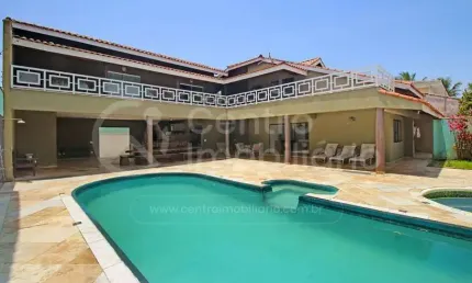 CASA à venda com piscina e 6 quartos em Peruíbe, no bairro Jardim Três Marias