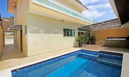 CASA à venda com piscina e 4 quartos em Peruíbe, no bairro Cidade Nova Peruíbe