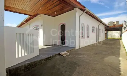 CASA à venda com 2 quartos em Peruíbe, no bairro Cidade Nova Peruíbe