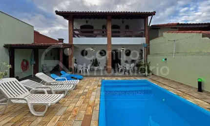 CASA à venda com piscina e 5 quartos em Peruíbe, no bairro Parque Balneario Oasis