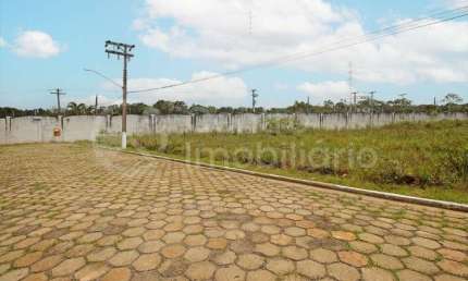 TERRENO à venda em Peruíbe, no bairro Bougainvillee V