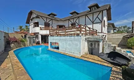 CASA à venda com piscina e 4 quartos em Peruíbe, no bairro Estancia Sao Jose