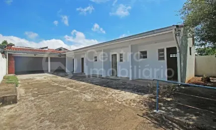 CASA à venda com 5 quartos em Peruíbe, no bairro Belmira Novaes