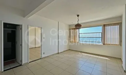 APARTAMENTO à venda com 2 quartos (1 suítes) em Peruíbe, no bairro Centro