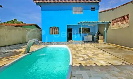 CASA à venda com piscina e 6 quartos em Peruíbe, no bairro Belmira Novaes