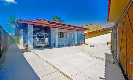CASA à venda com 2 quartos em Peruíbe, no bairro Jardim dos Prados