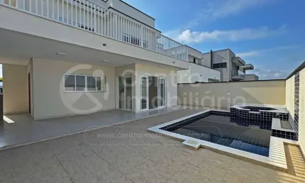 CASA à venda com piscina e 4 quartos em Peruíbe, no bairro Residencial Flora Rica