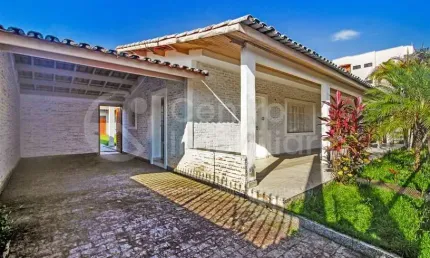 CASA à venda com 3 quartos em Peruíbe, no bairro Balneario Barra de Jangada