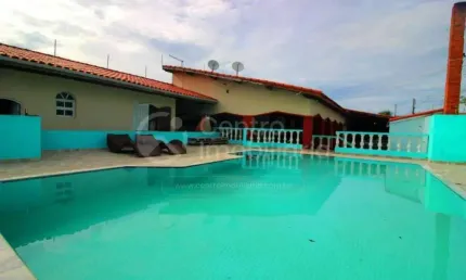 CASA à venda com piscina e 2 quartos em Peruíbe, no bairro Cidade Balneária Nova Peruíbe